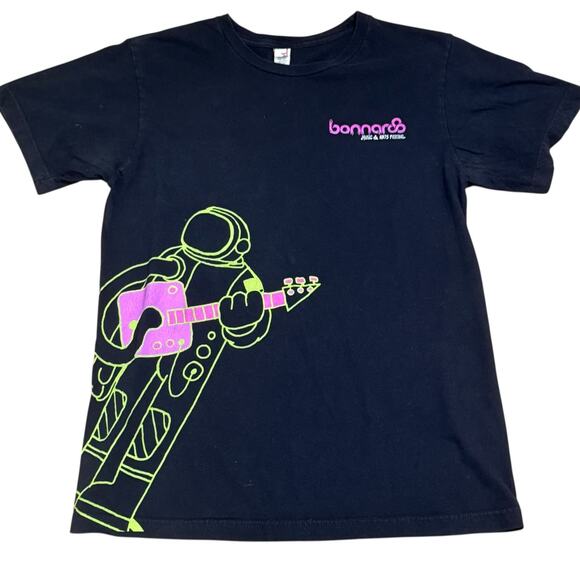 2010  Bonnaroo Women's Size Medium Concert Lineup Festival Shirt Dave Matthews - Picture 1 of 6